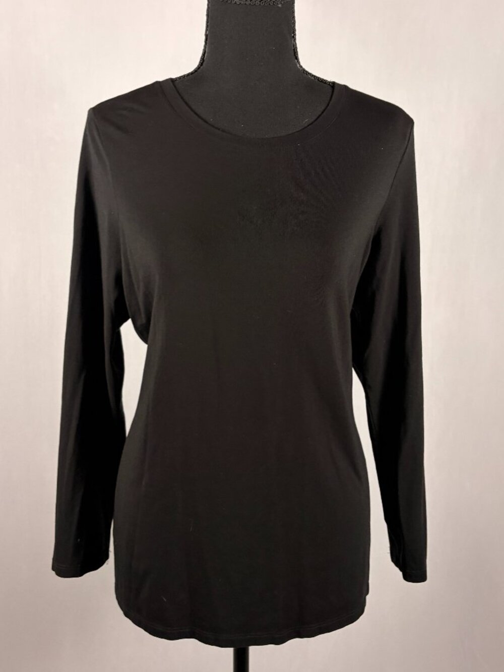Chico’s | The Ultimate Tee LS Top | Women’s L (Chico’s 2) | Black | NWOT